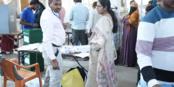 Civic polls in Daltonganj: Rains, ‘Roza’ and safe return of 246 polling parties